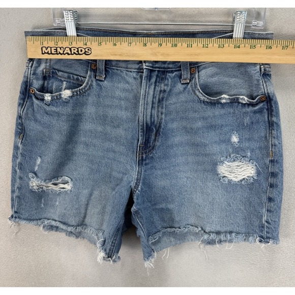 Old Navy Women's Sz 8 Cut Off High-Rise Distressed 100% Cotton Blue Denim Shorts - Picture 3 of 9
